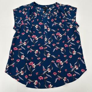 NWT Stitch Fix 41 Hawthorn Floral Pleated V Neck Blouse WGW10479 Blue